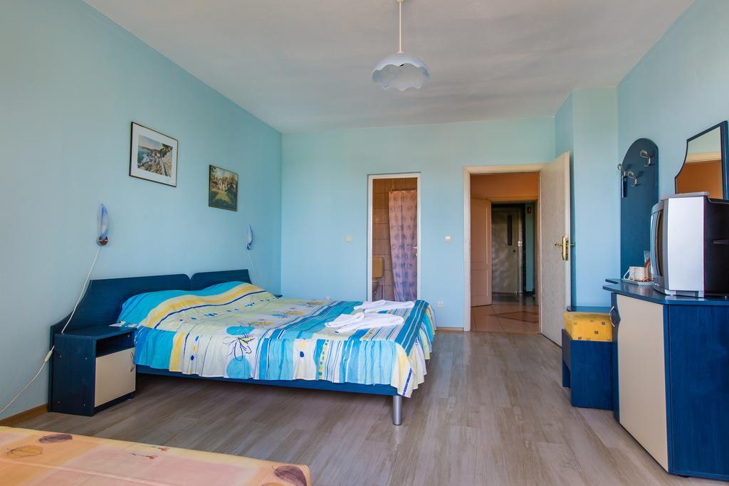 Guest House ,, Ekaterina" Νεσέμπαρ Εξωτερικό φωτογραφία